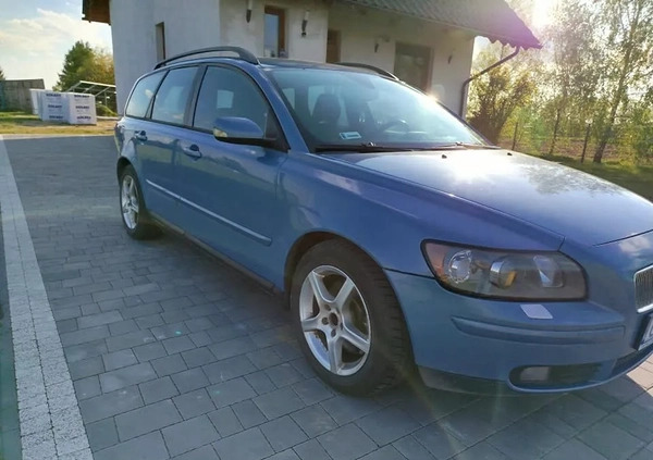 Volvo V50 cena 13800 przebieg: 378000, rok produkcji 2005 z Brusy małe 46